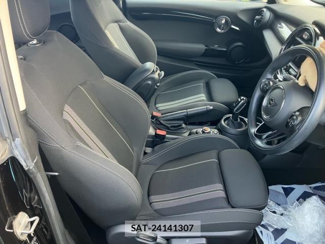 Bmw MINI 2021-06 8208746-11