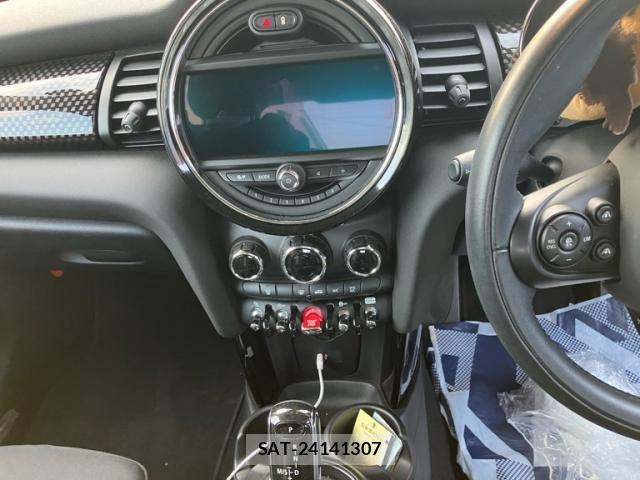 Bmw MINI 2021-06 8208746-20
