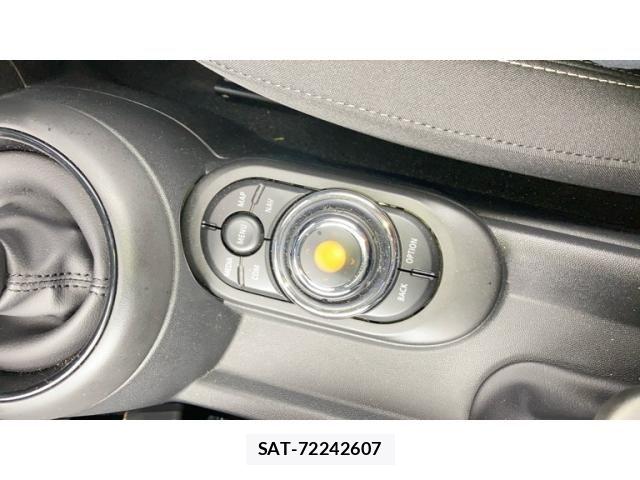 Bmw MINI 2021-02 8871480-21