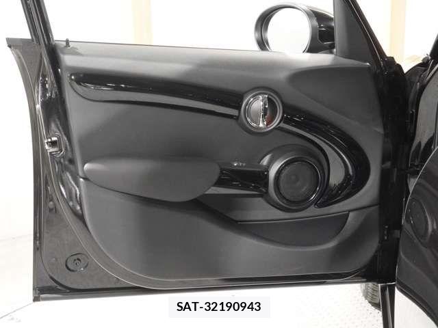 Bmw MINI 2020-11 5872290-13