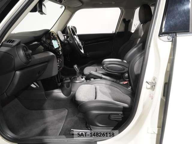 Bmw MINI 2022-05 5872287-11