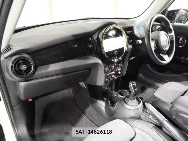 Bmw MINI 2022-05 5872287-14