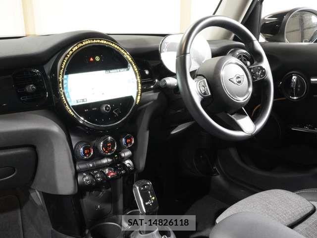 Bmw MINI 2022-05 5872287-17