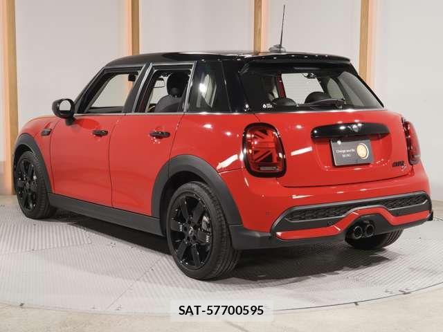 Bmw MINI 2023-07 5872284-9