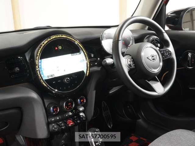 Bmw MINI 2023-07 5872284-17