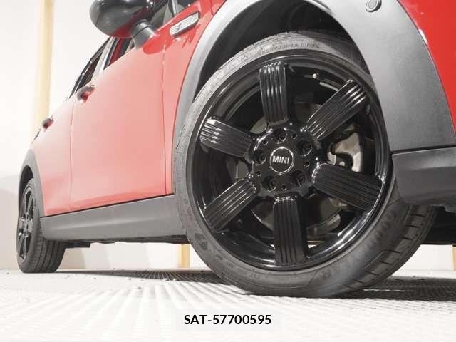 Bmw MINI 2023-07 5872284-19