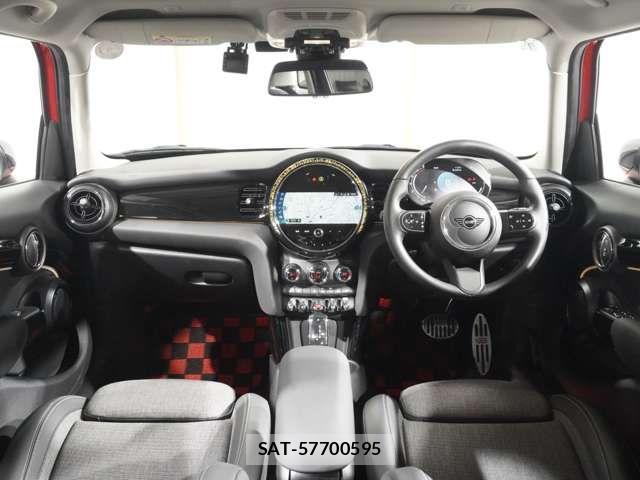 Bmw MINI 2023-07 5872284-3