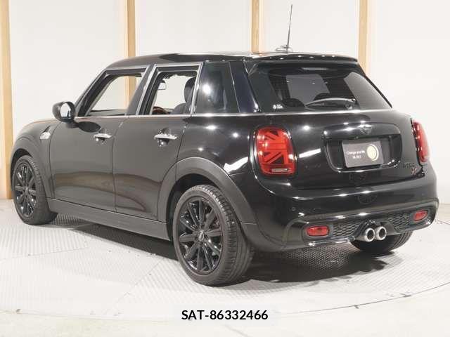 Bmw MINI 2021-03 5872288-9