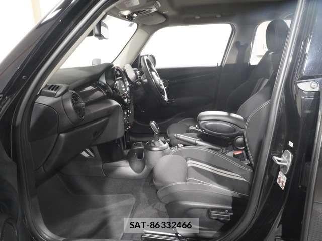 Bmw MINI 2021-03 5872288-11