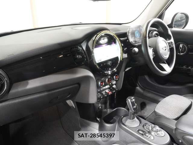 Bmw MINI 2023-10 5872285-14