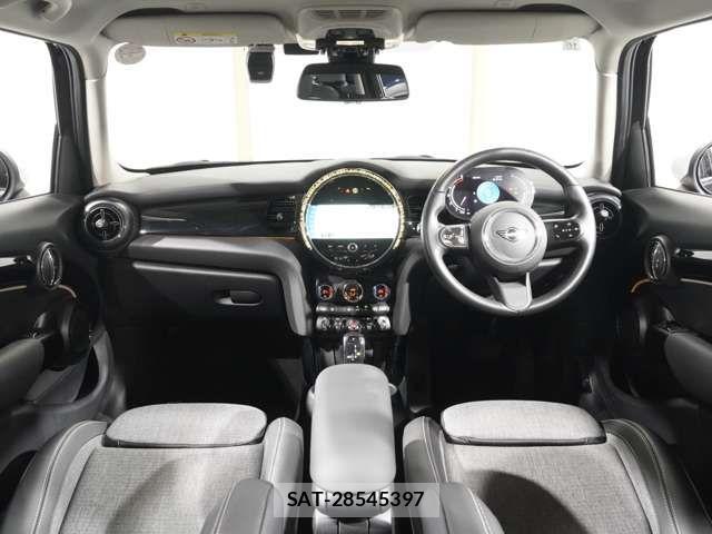 Bmw MINI 2023-10 5872285-3