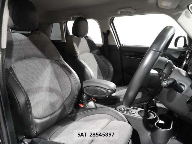 Bmw MINI 2023-10 5872285-4