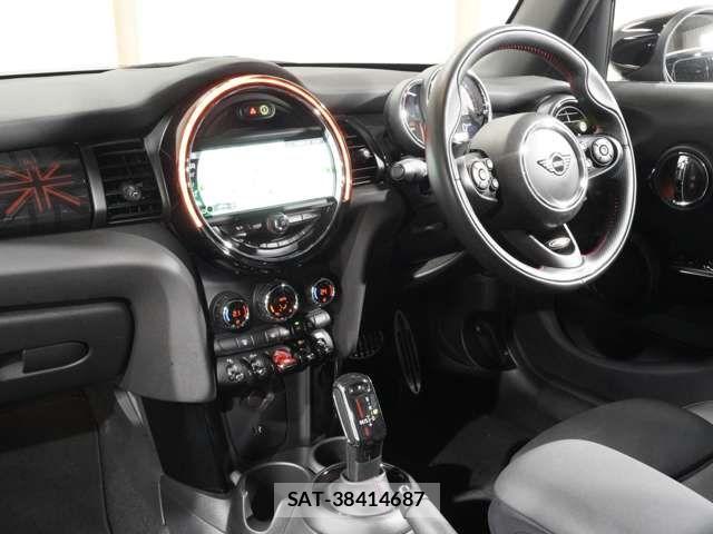 Bmw MINI 2020-08 6013120-17