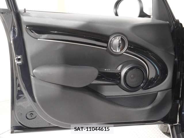 Bmw MINI 2022-06 6013121-13