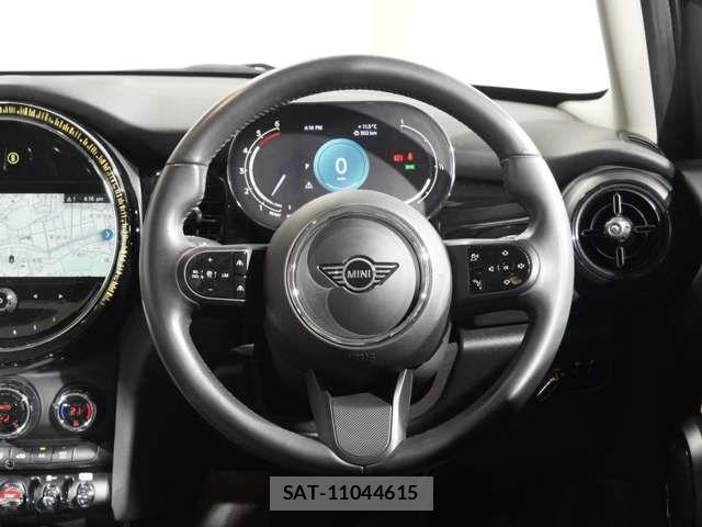 Bmw MINI 2022-06 6013121-16