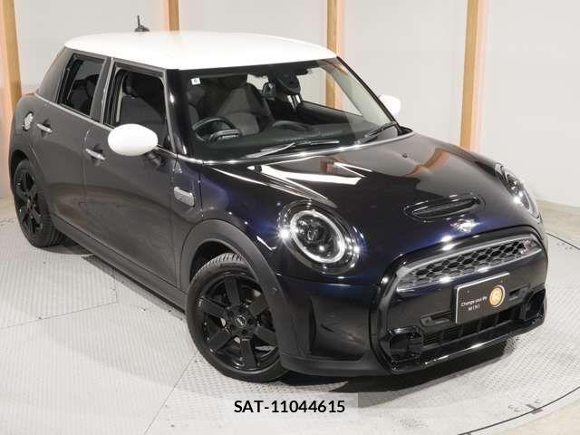 Bmw MINI 2022-06 6013121-18