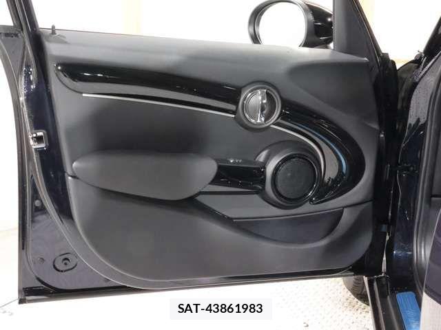 Bmw MINI 2021-11 6245791-13