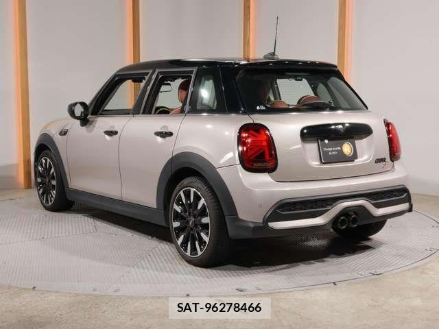 Bmw MINI 2024-03 6245784-9