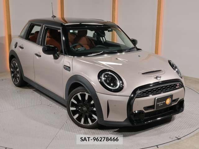 Bmw MINI 2024-03 6245784-18