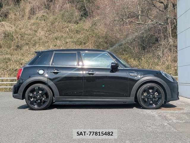 Bmw MINI 2022-02 6676933-3