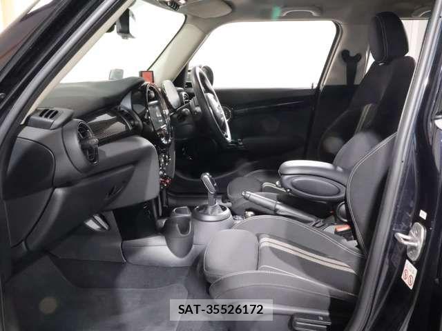 Bmw MINI 2021-04 7059605-12