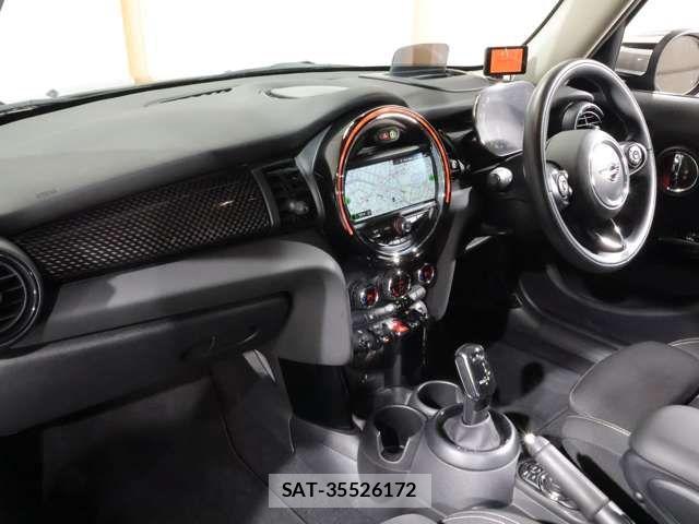 Bmw MINI 2021-04 7059605-14