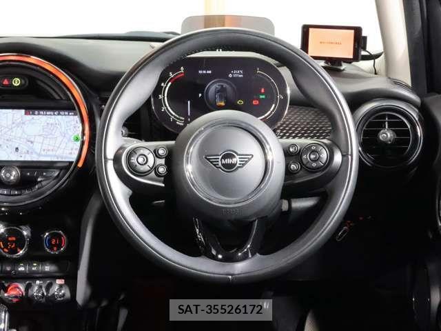 Bmw MINI 2021-04 7059605-16