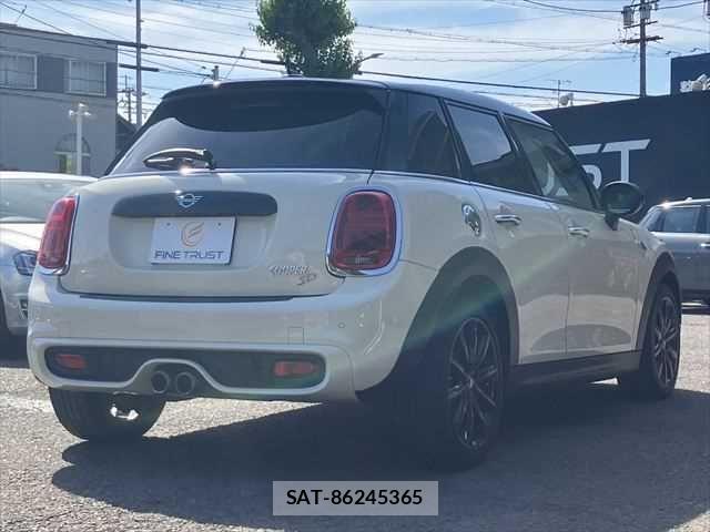 Bmw MINI 2019-07 7221850-16