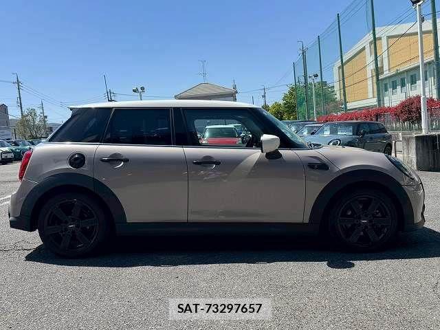 Bmw MINI 2022-03 7221853-11