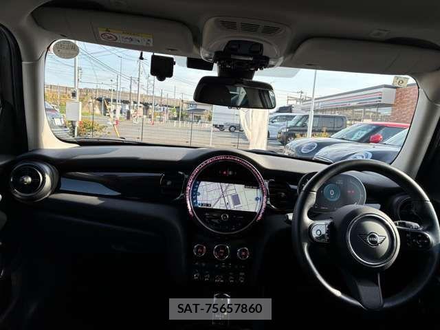 Bmw MINI 2023-09 7221856-10