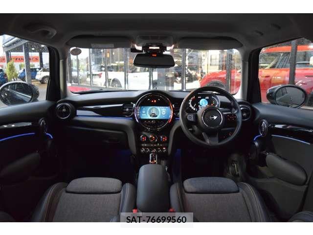 Bmw MINI 2022-08 7328429-1