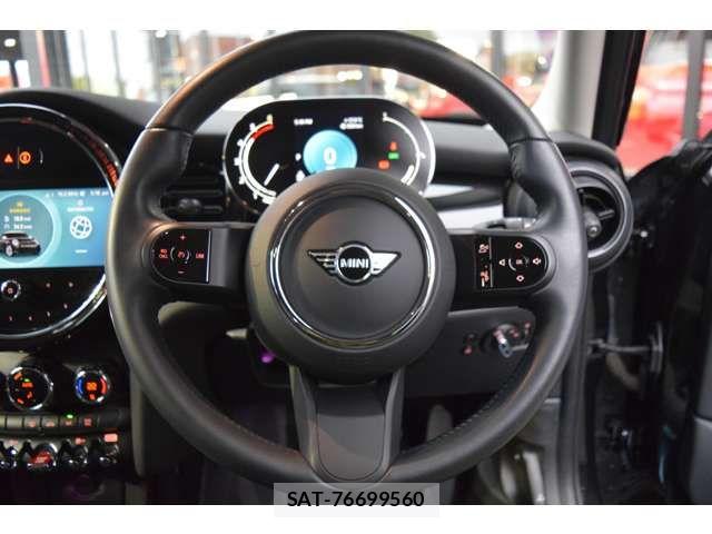 Bmw MINI 2022-08 7328429-19