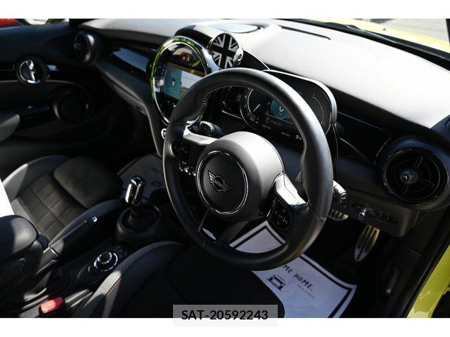 Bmw MINI 2023-01 7328428-20