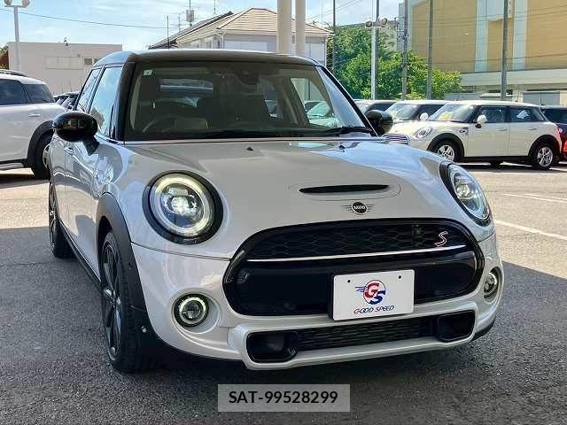 Bmw MINI 2021-03 7358764-10