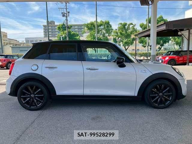 Bmw MINI 2021-03 7358764-11