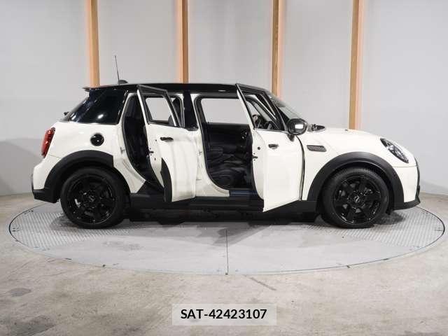 Bmw MINI 2023-04 7501571-23
