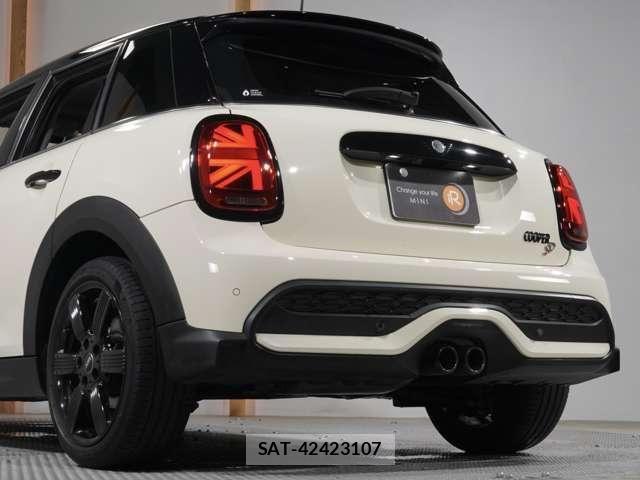 Bmw MINI 2023-04 7501571-25