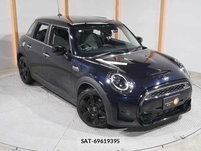 Bmw MINI 2022-05 7501572-18