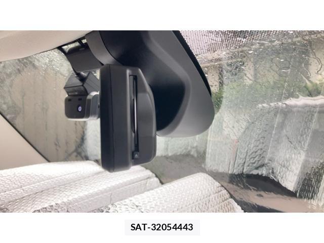 Bmw MINI 2022-03 7618125-18