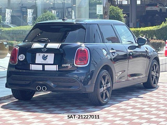 Bmw MINI 2023-11 7725774-17