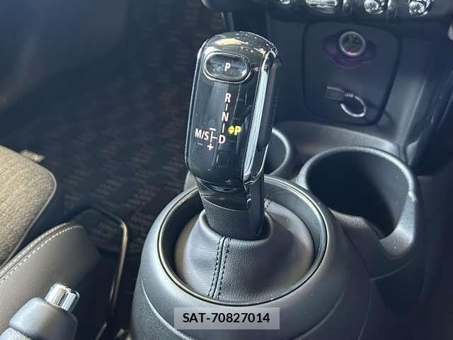 Bmw MINI 2022-08 7725777-9