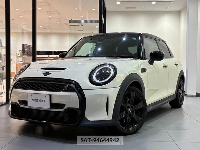 Bmw MINI 2022-03 7980022-0