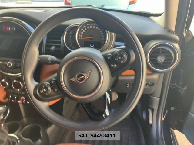 Bmw MINI 2020-06 8074620-12