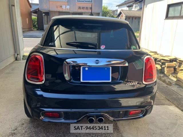 Bmw MINI 2020-06 8074620-2