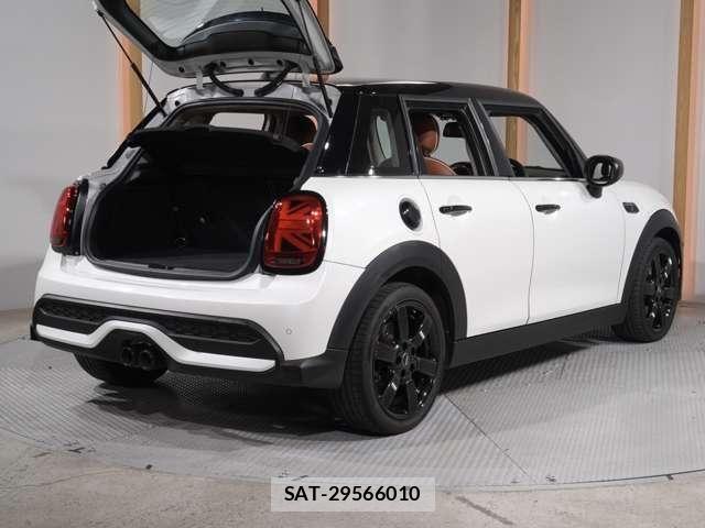 Bmw MINI 2023-05 8131246-25