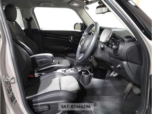 Bmw MINI 2022-07 8230825-10