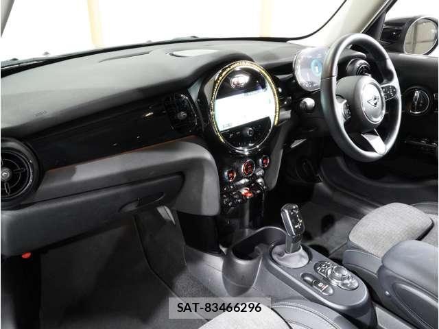 Bmw MINI 2022-07 8230825-12