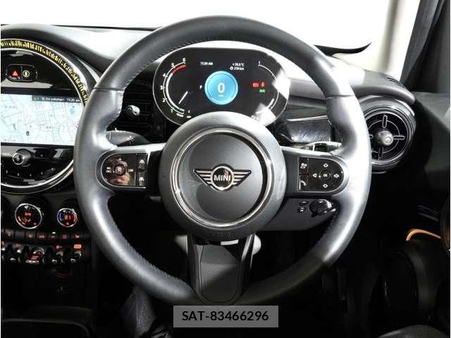 Bmw MINI 2022-07 8230825-14