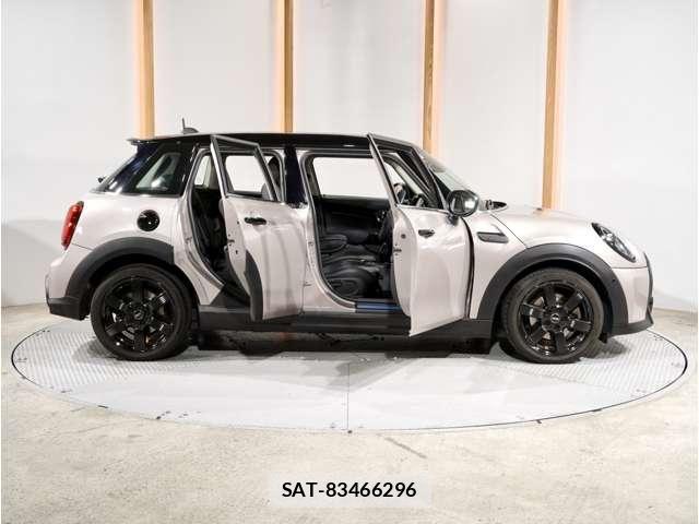 Bmw MINI 2022-07 8230825-21