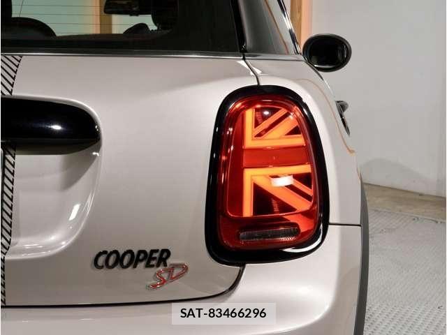 Bmw MINI 2022-07 8230825-24